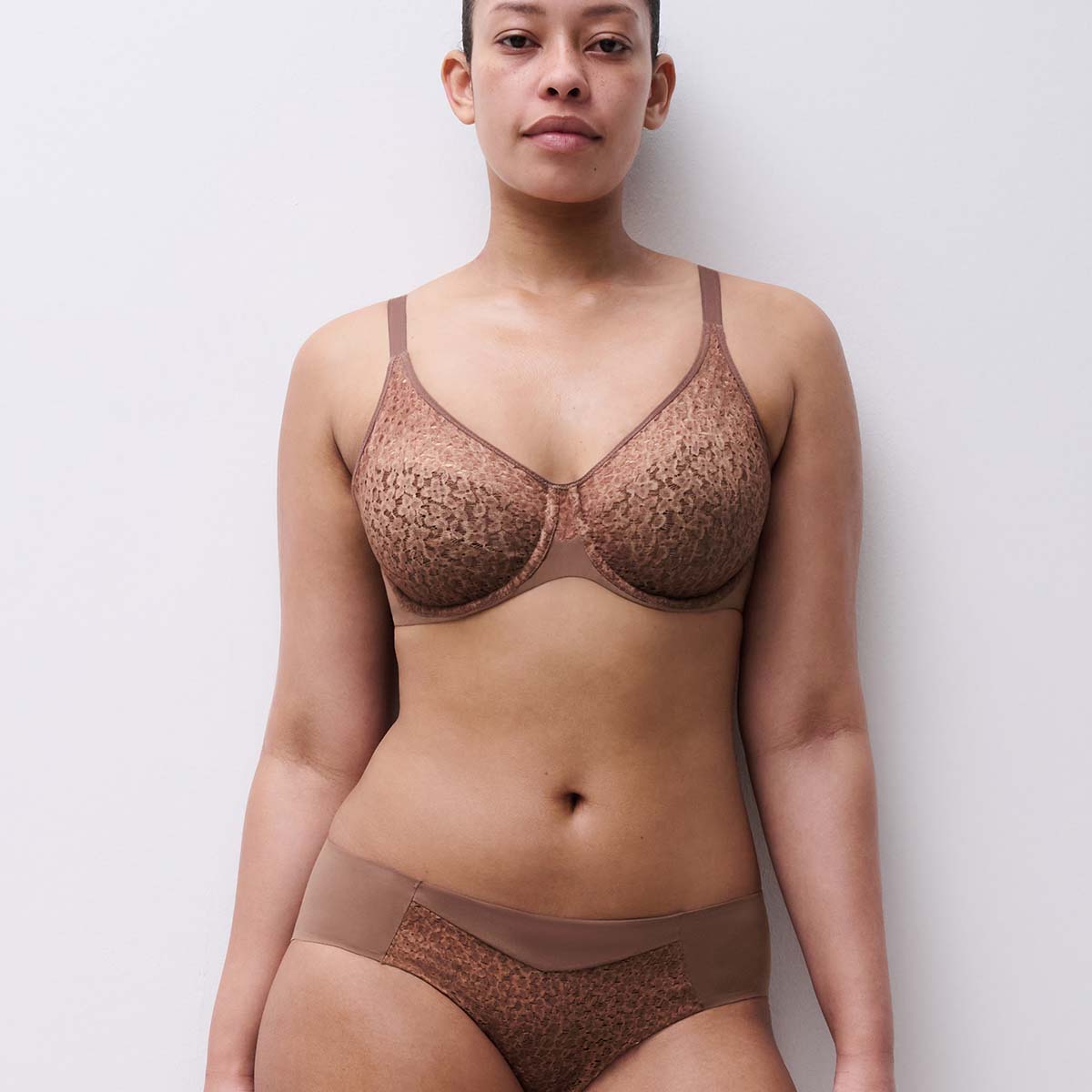 Chantelle EasyFeel Norah BH med bøjle, brun - C13F10 - C60 - Wild Brown