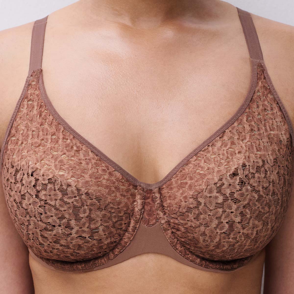 Chantelle EasyFeel Norah BH med bøjle, brun - C13F10 - C60 - Wild Brown