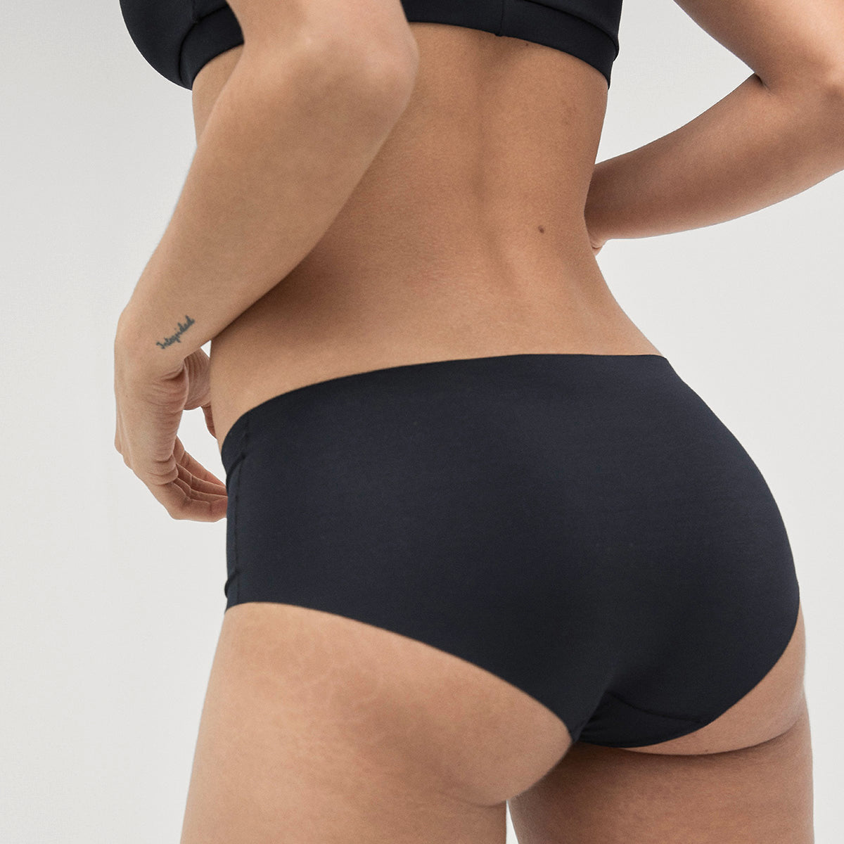 Calida - Black - 24339-995