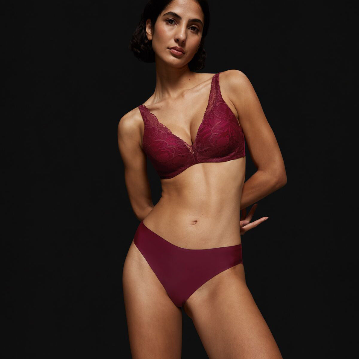 Triumph Body Make-Up Illusion Lace Highleg - Woodrose - 10219711-00EW