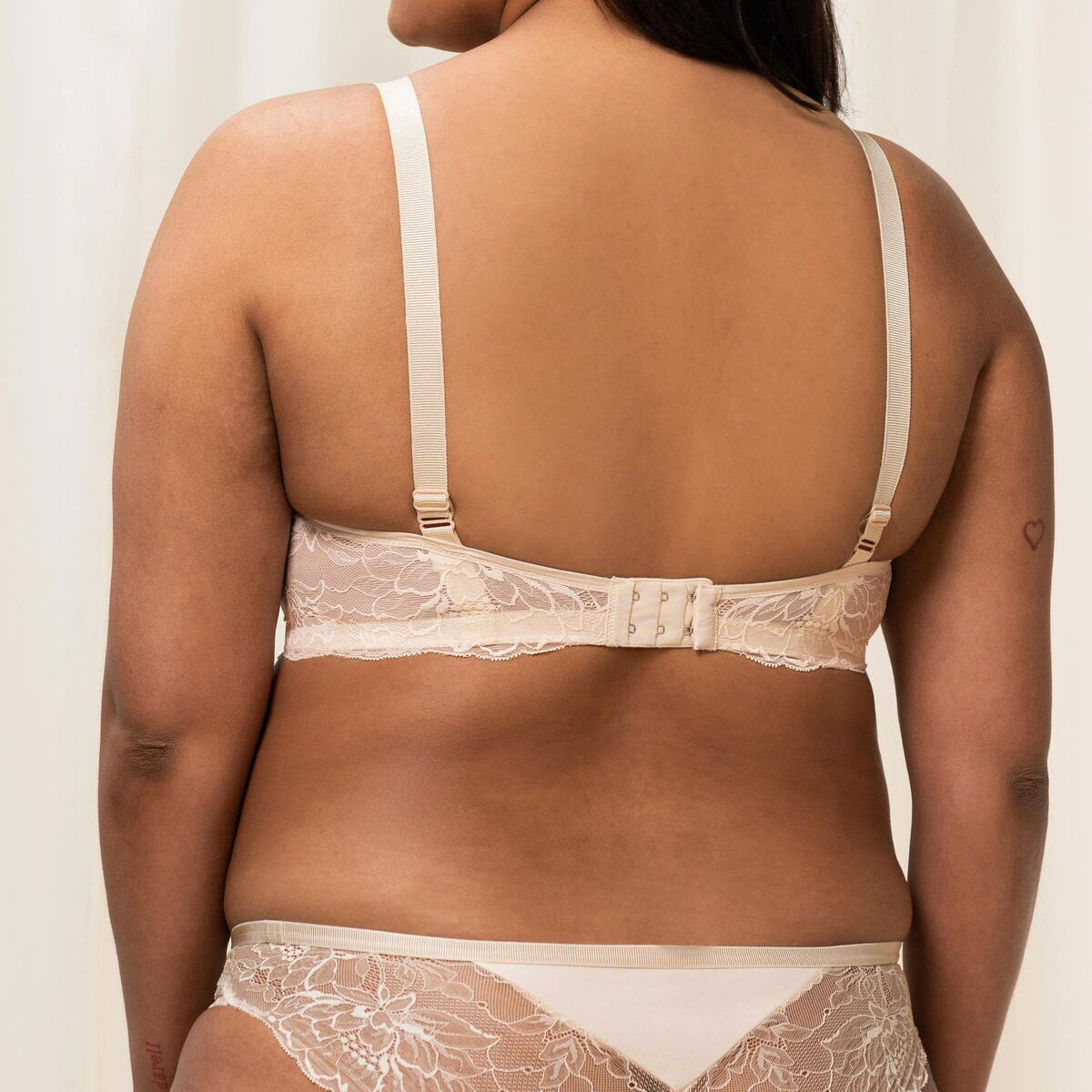 Triumph Amourette Charm W02 - Creamy Dream - 10199586-6720