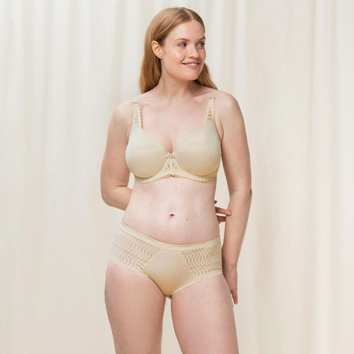 Triumph Aura Spotlight WHP - Creamy Dream - 10207996-6720