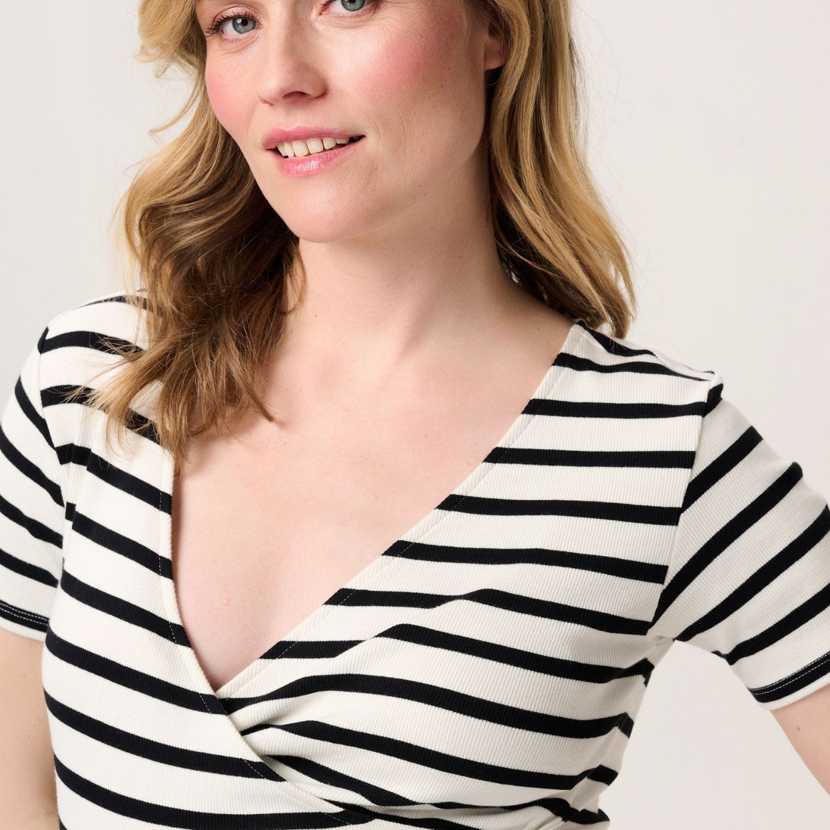 Noppies Sanson Amme t-shirt, hvid - 50N0013 - N340 - Cream Stripe