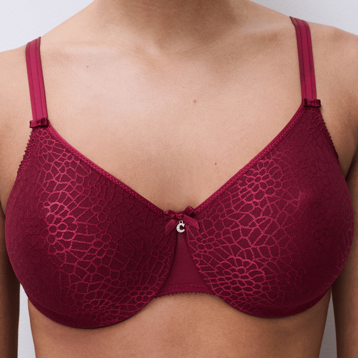 Chantelle Magnifique BH med bøjle, rød - C18910 - 020 - Red Raspberry / Sedona