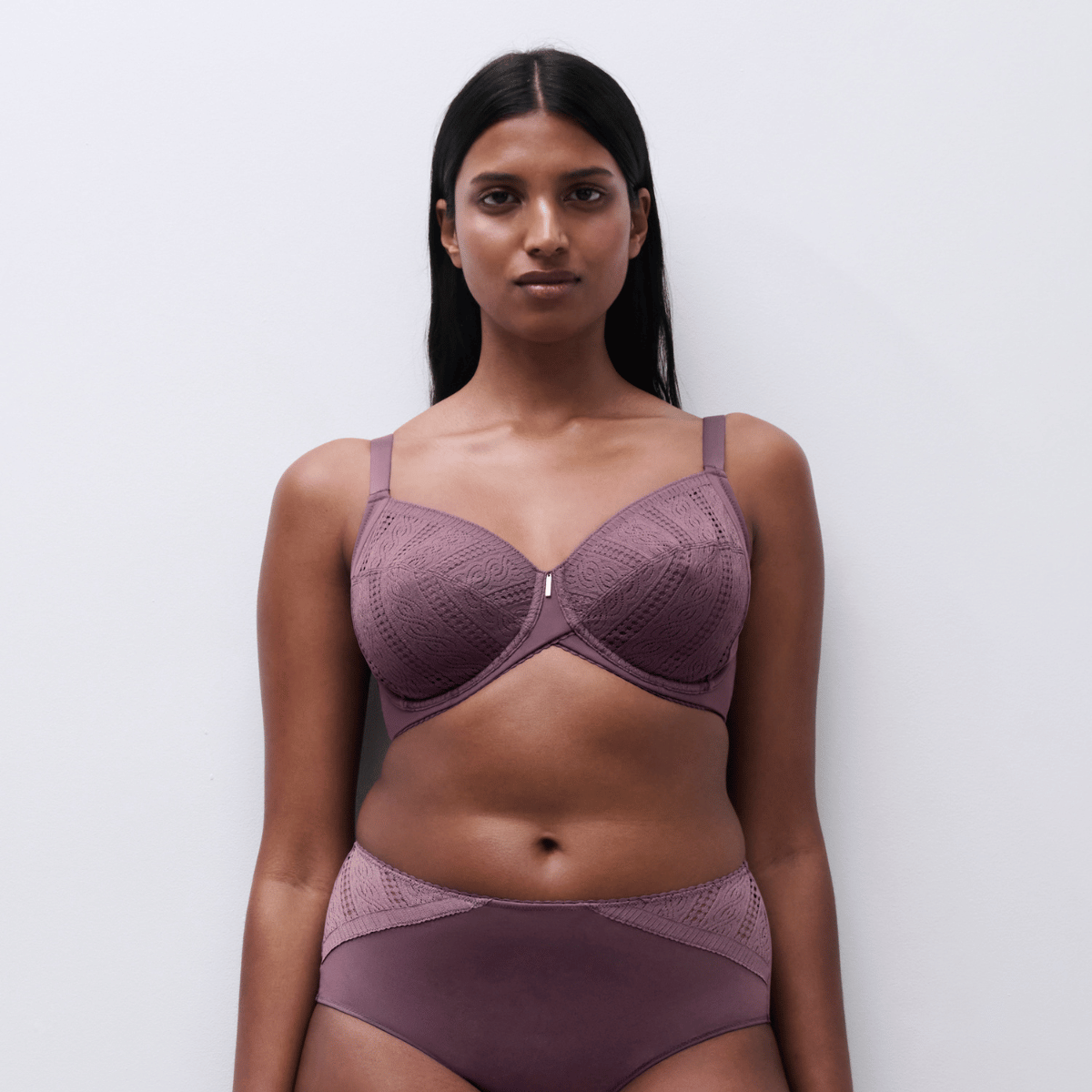 Chantelle EasyFeel Easy Support BH med bøjle, lilla - C915MU - 05C - Hyacinth