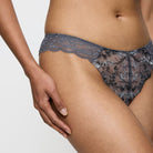 Triumph Sensual Spotlight Highleg Brazilian - Pebble Grey - 10219848-00DK